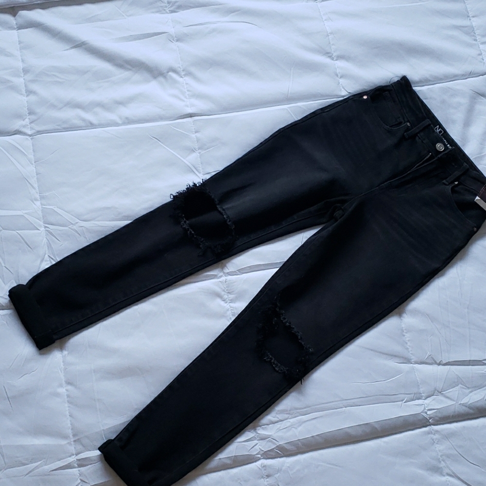 Black high waisted mom jeans